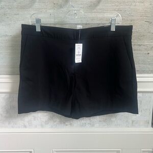 NWT new 14 WHBM White House black market pull on shorts black stretchy
